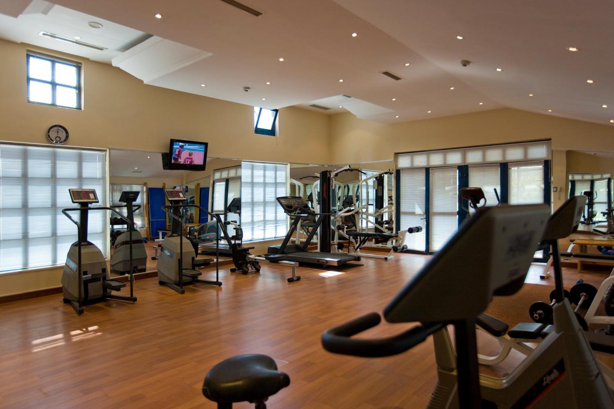 Spa Hotel Colossae Thermal Karahayit  Eksteriør billede The gym at the hotel